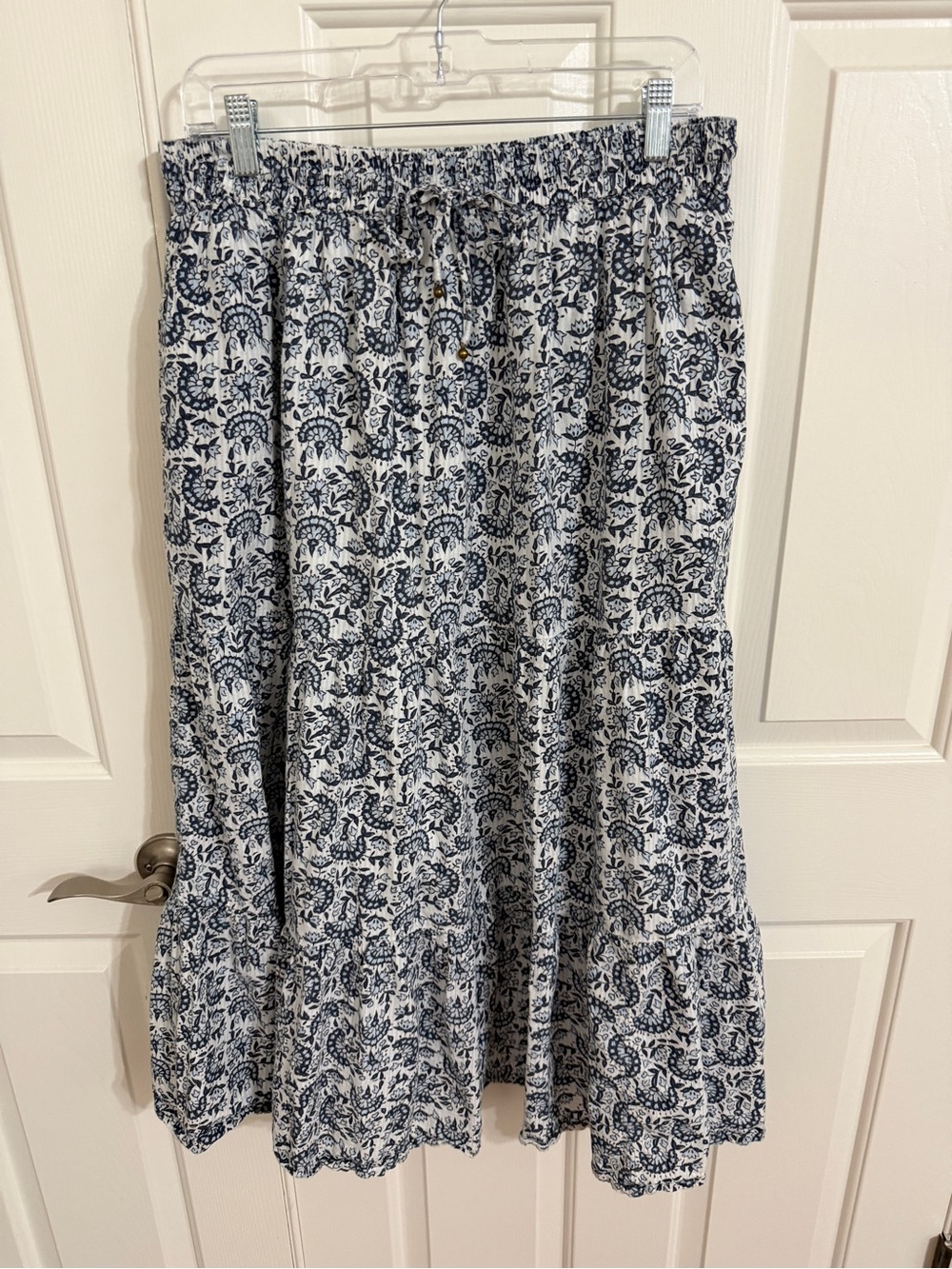DownEast L Blue White Floral Tiered Midi Skirt Pockets Cottagecore Boho
